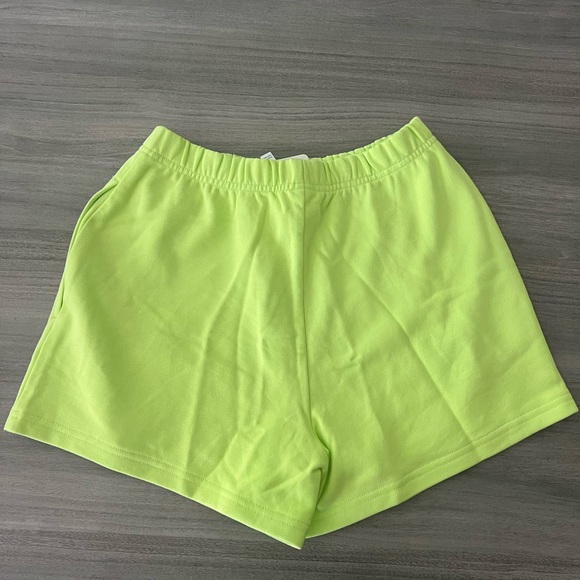 Lightweight Go-To Slim Sweatshort - Picture 2 of 6